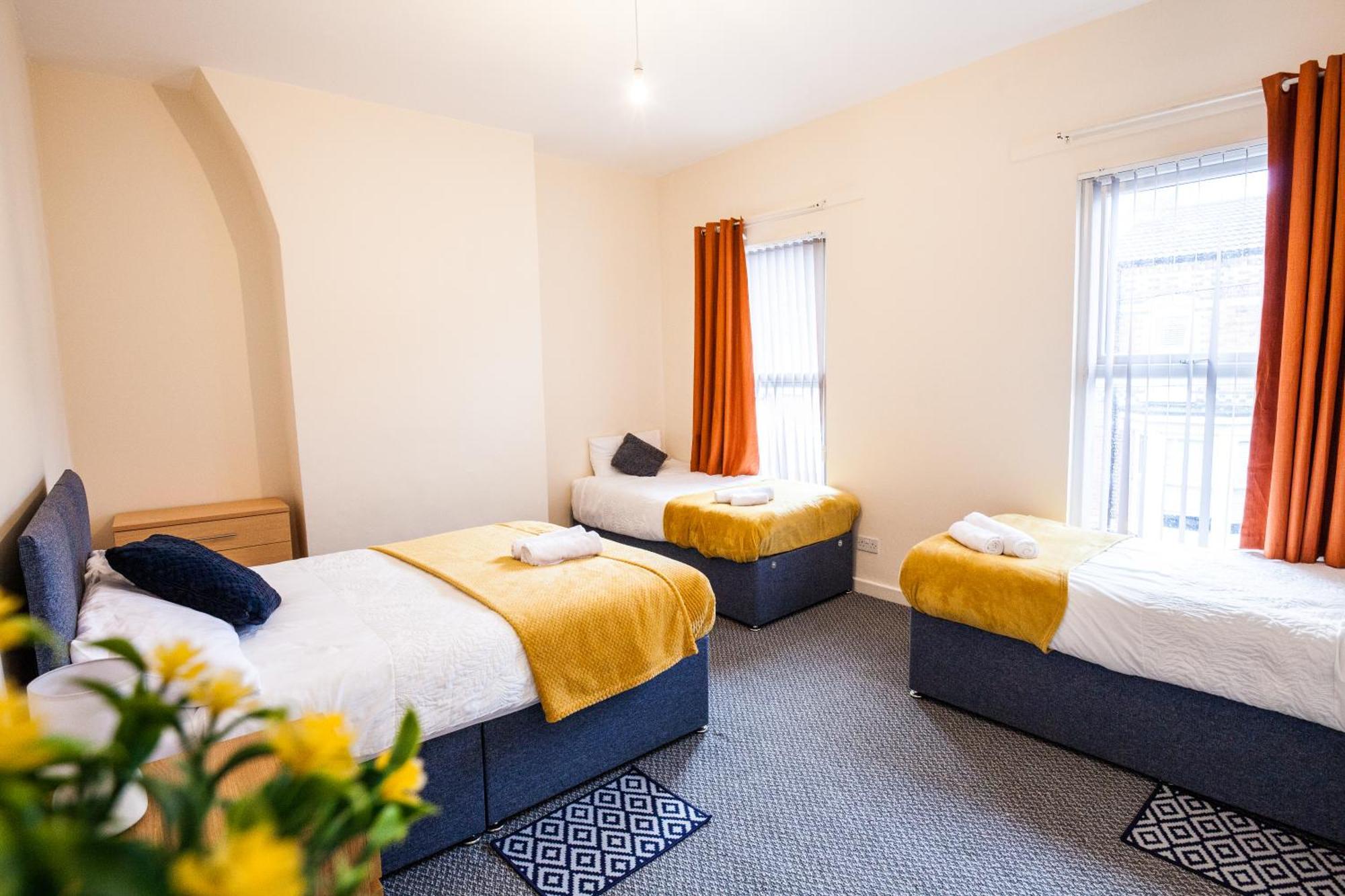 Divine Accommodation Liverpool Exterior photo