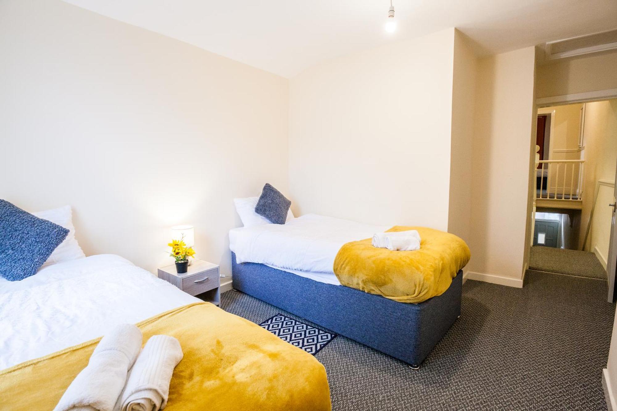Divine Accommodation Liverpool Exterior photo
