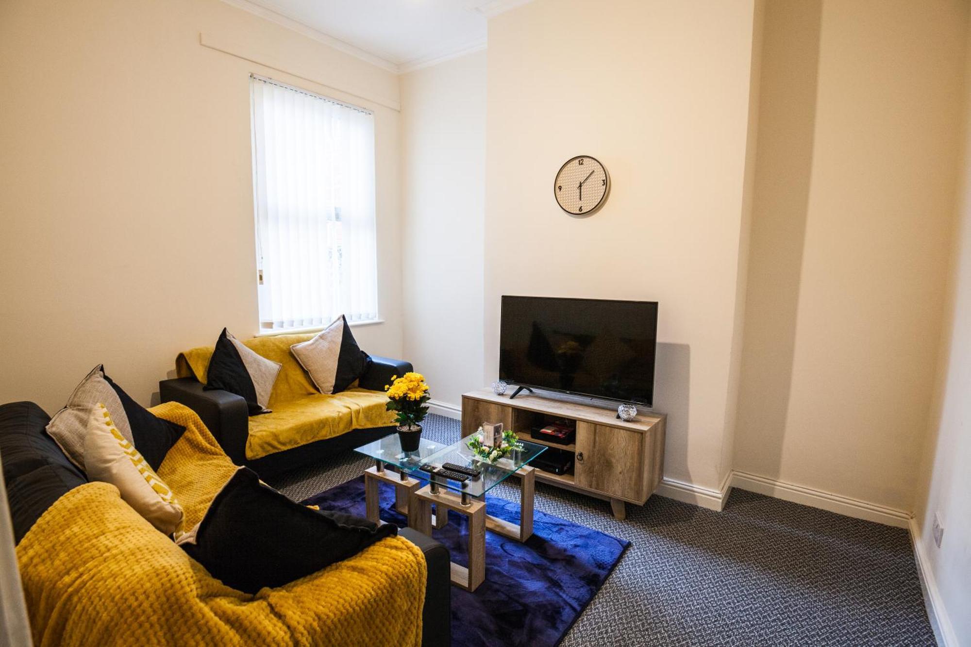 Divine Accommodation Liverpool Exterior photo